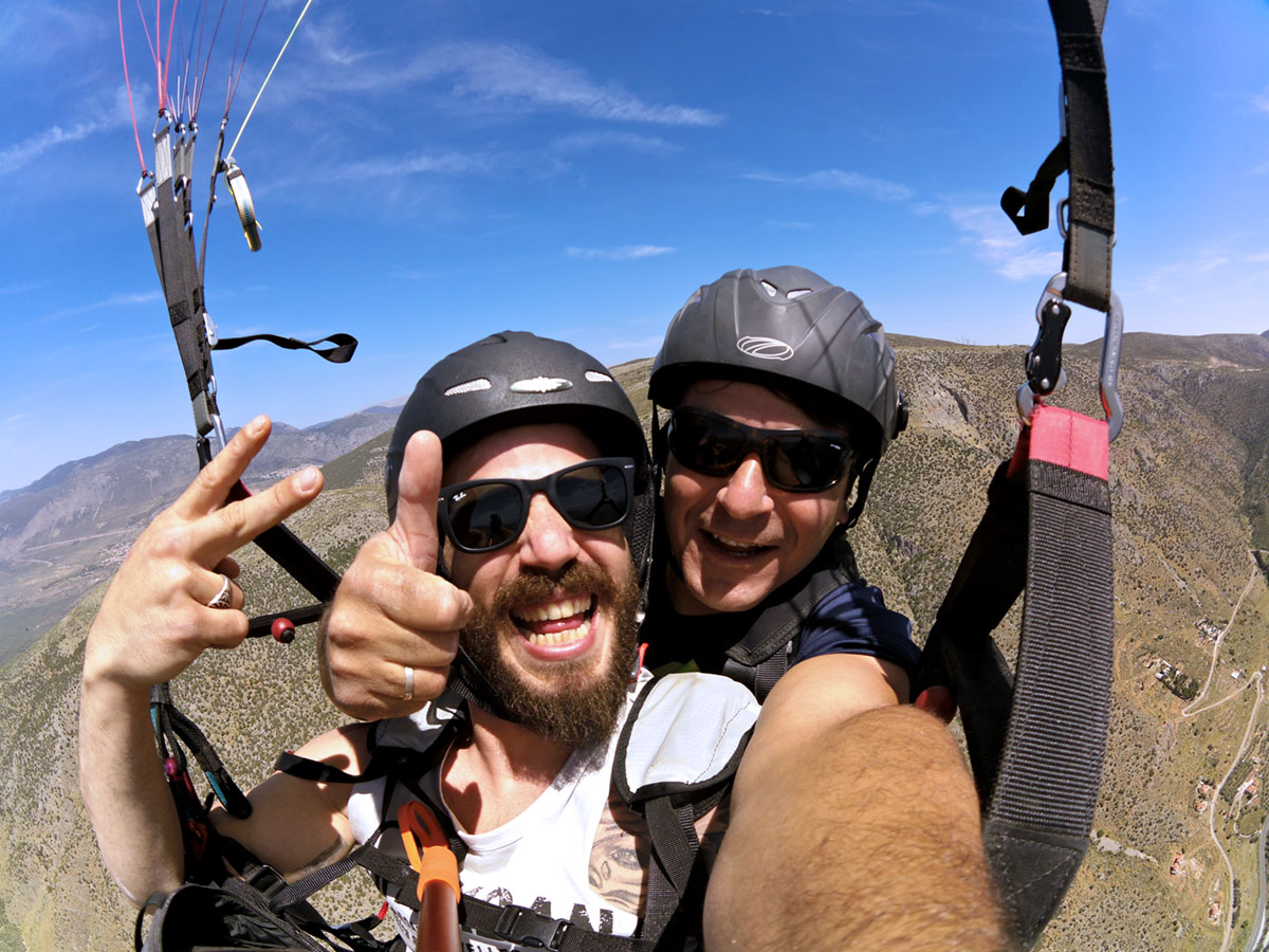 διθεσιες πτησεις με την paragliding fun